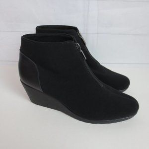 Munro Booties Women's Size 8.5M Black Wedge Textile